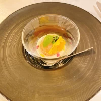 帆立甘海老スモークサーモンアボカドのアンサンブル