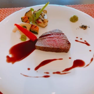 試食で頂いた、お肉料理です。