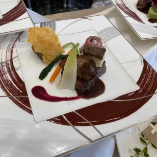 お肉料理
