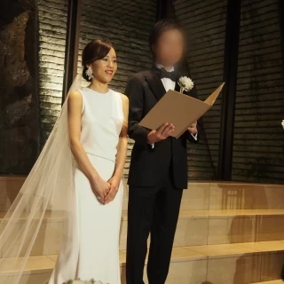 重厚感溢れるシンプルな会場