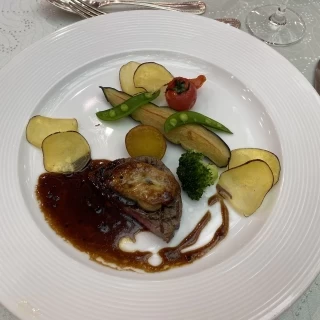 フォアグラの臭みもなく食べやすい