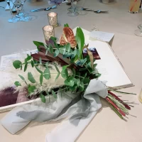 最安値のテーブル装花ですがシンプルでとても素敵でした。