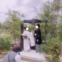 挙式会場脇のテラスで、鐘を鳴らすことができます。