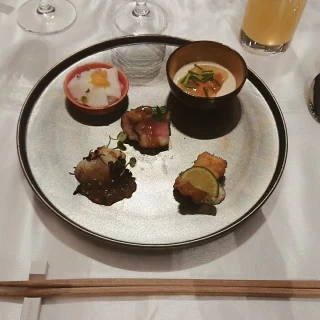 お箸で食べやすいのも魅力的です。