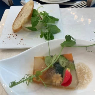 選べる三種の前菜で一番綺麗だったもの