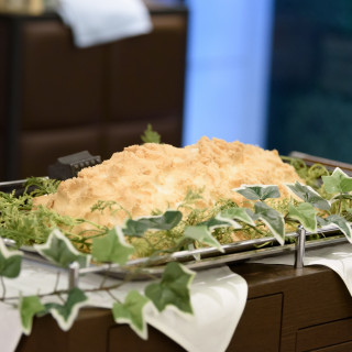 牛肉の塩釜焼き(この後新郎新婦で開く)