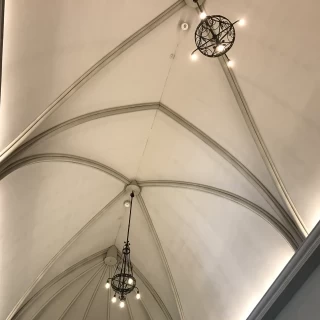 高い天井で素敵な雰囲気でした。