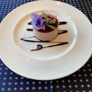 フランボワーズのムース
チョコレートソース|574548さんのホテル舞浜ユーラシアの写真(1159749)