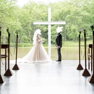 屋内→屋外は、この教会ならでは