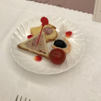 食事会が始まるまで待っている間にいただきました