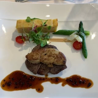 メインのお肉料理