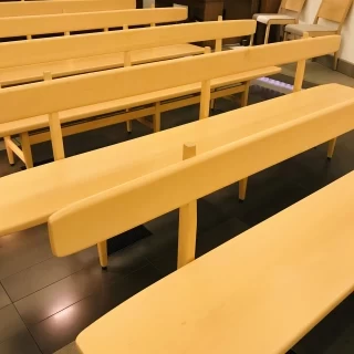 参列者の椅子