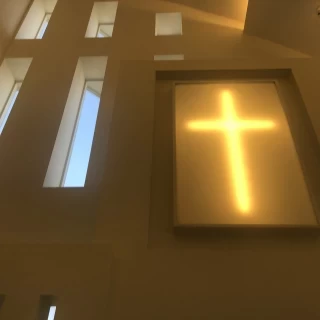 外が見えるチャペル