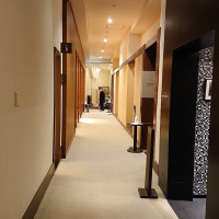 控室の廊下