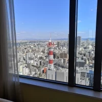 控え室兼前泊のスイートルームです