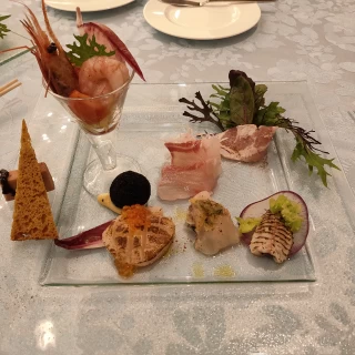 試食