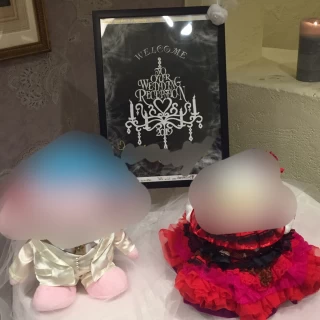 披露宴会場入口のウェルカムドール(お色直し後)