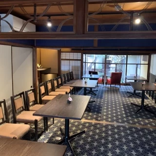 友人・職場関係のゲストの控室です。