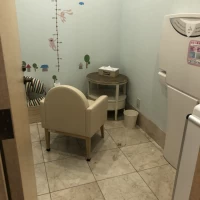 オムツなどを替える部屋