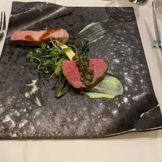 メインのお腹の料理！
お腹いっぱいなのに入りました！
