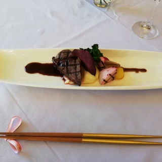 試食　肉料理