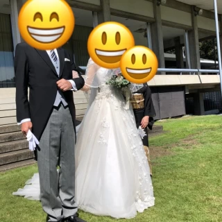 挙式会場は天然芝
