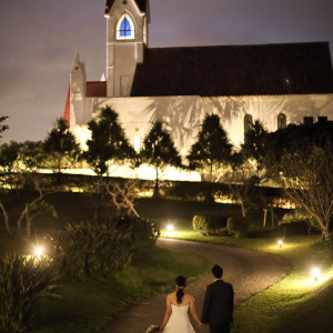 昼と夜ではアリビラ・グローリー教会の雰囲気も異なります|577574さんのホテル日航アリビラ ヨミタンリゾート沖縄の写真(1144271)