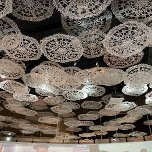 チャペル内の天井は、あしらいがなされており、写真に映えます|577574さんの成田ビューホテル（営業終了）の写真(1348966)