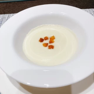 試食のじゃがいものスープ。