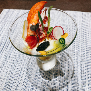 試食のオマール海老のカクテル。海老がたっぷり入っていました。