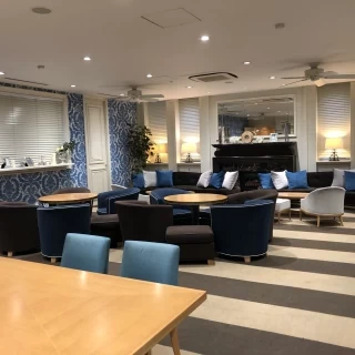 広々とした控え室