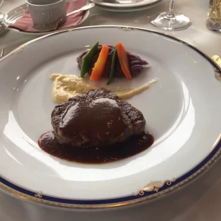 試食　肉料理