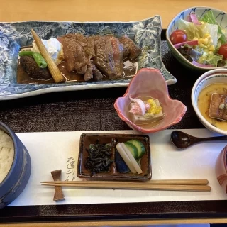 和食の試食。一食まるまるいただけました