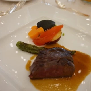 メインのお料理　ミッキーが可愛い