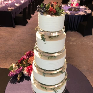 ウェディングケーキ