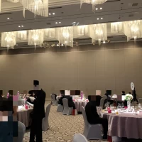 シャンデリアが豪華でした。
