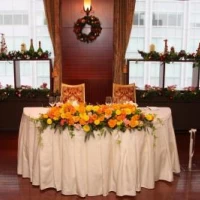 新郎新婦の席。クリスマスの飾りつけ（無料）