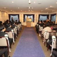 挙式会場はこんな感じです
