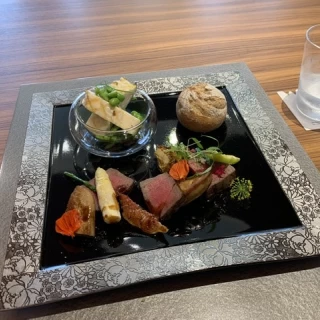 魚料理、肉料理、