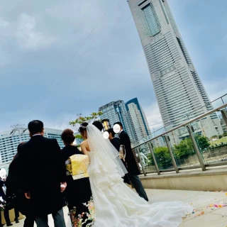 チャペル外にでると
みなとみらいの風景が広がっています