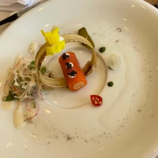 指輪に見立てた盛り付けが可愛かったです。