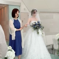 母と入場