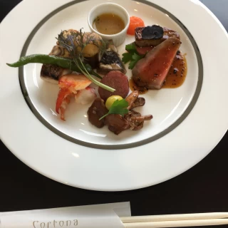 メイン