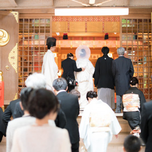揃って会場へ入ります。|579829さんの椿大神社 椿会館の写真(1159424)