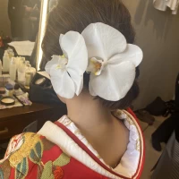 生花の胡蝶蘭は絶対につけたかったので嬉しかったです