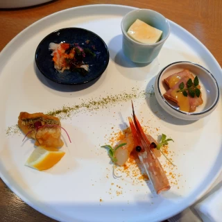 前菜の試食