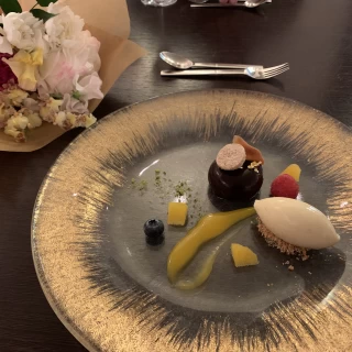 ブーケももらえたので一緒にパシャり。映えます