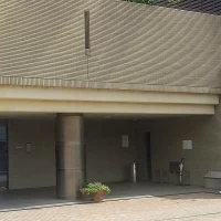 入口