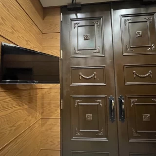 森チャペルの扉