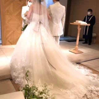 ボリュームのあるドレス（持込）です 広さの感じ伝われば…